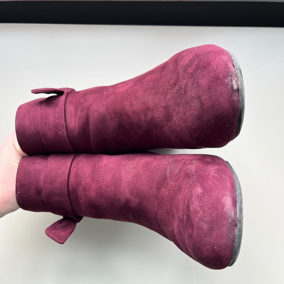 Kelly and Katie chunky heel booties, maroon suede, size 10 - Picture 4 of 6